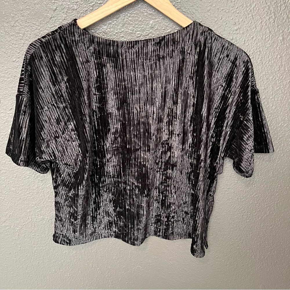NWT Banana Republic Crinkle Velvet Top in Black | Size XS *top only* - Picture 8 of 12